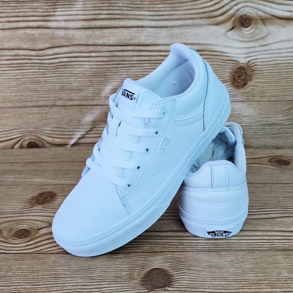 VANS Seldan Low Top Sneakers - Picture 1 of 9